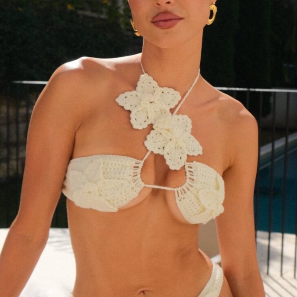 Meshki Cream Crochet Floral Bikini Top